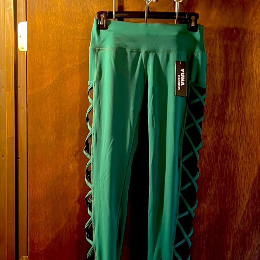 Track/yoga pants; Green